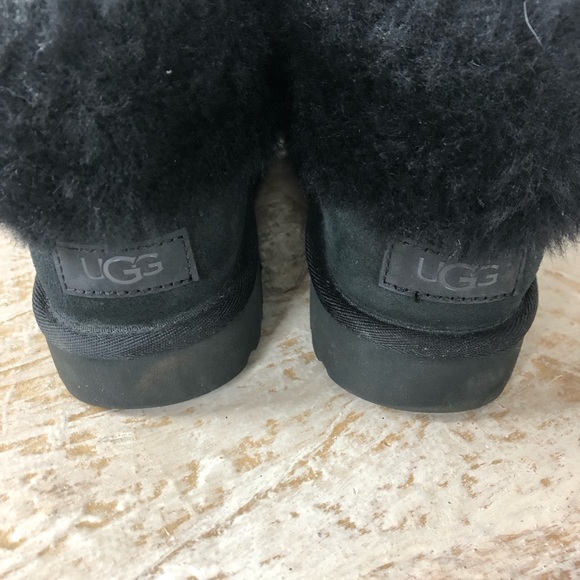 Ugg classic mini fluff genuine shearling bootie - Picture 3 of 6